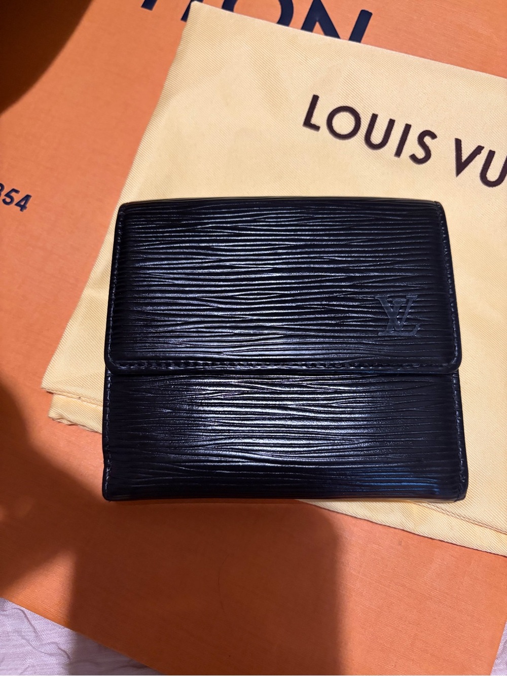 LOUIS VUITTON St. Jacques Epi Large Black Tote Bag And Matching Wallet Set - Picture 12 of 16